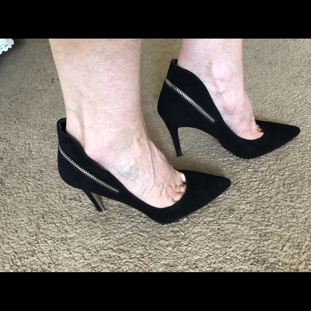 Suede zipper heels